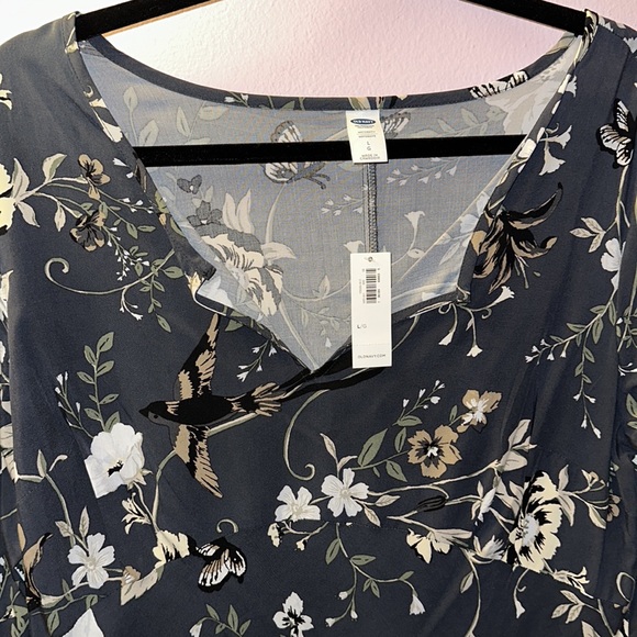 NWT Old Navy Floral Gray Maternity Shift Dress in Large - Picture 3 of 5